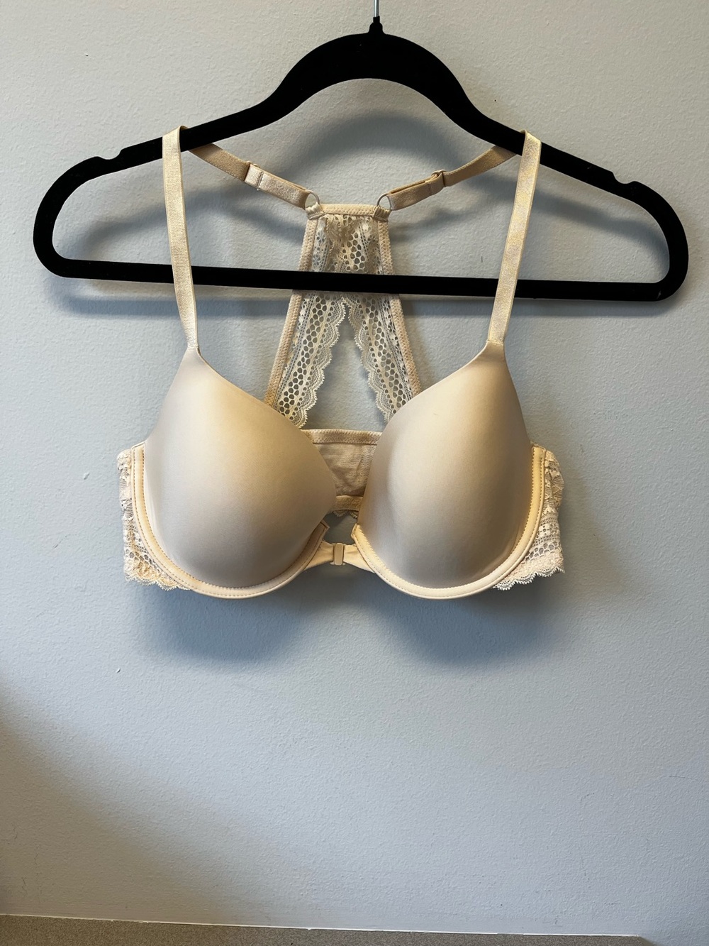 Victoria Secret Lace Racerback Bra Front Closure Light Beige Underwire Sz 36C
